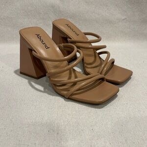 Women’s Abound straps nude block heel sandal
